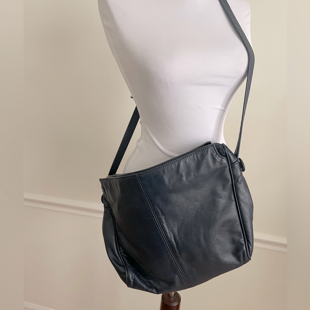 Genuine Leather Shoulder Bag Purse Stone Mountain Navy Blue Usa